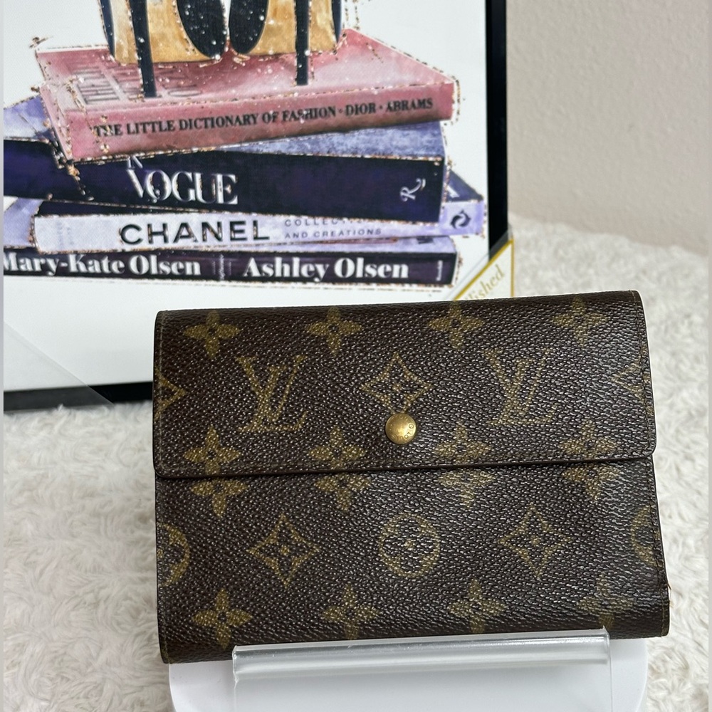 LOUIS VUITTON Monogram Porte Tresor Etui Papie Wallet LV 💯 % authentic